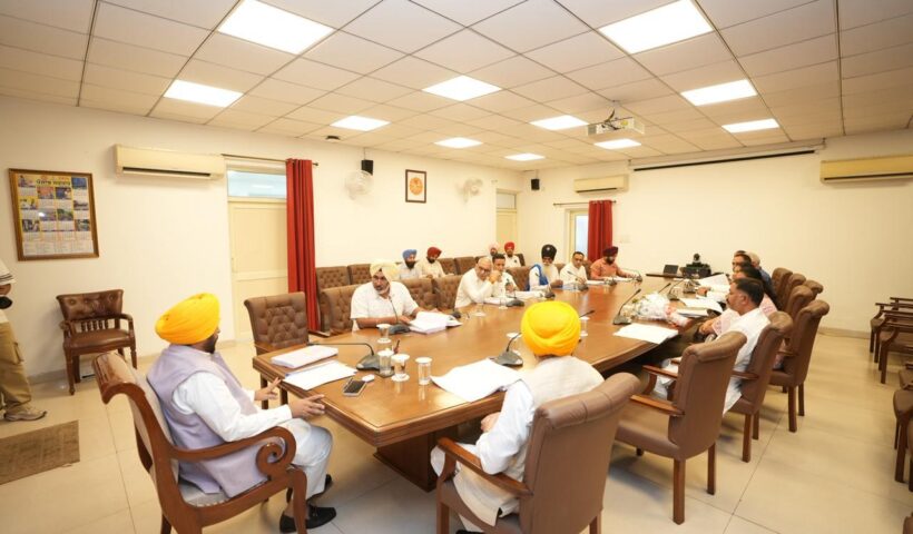 ਭਗਵੰਤ ਸਿੰਘ ਮਾਨ ਵੱਲੋਂ ਉਸਾਰੀ ਕਿਰਤੀਆਂ ਲਈ ਵੱਡੀ ਰਾਹਤ ਦਾ ਐਲਾਨ; ਪੂਰੇ ਪੰਜਾਬ ਵਿੱਚ 10 ਲੱਖ ਮਜ਼ਦੂਰਾਂ ਦੀ ਮੁਫ਼ਤ ਰਜਿਸਟ੍ਰੇਸ਼ਨ ਕੀਤੀ ਜਾਵੇਗੀ