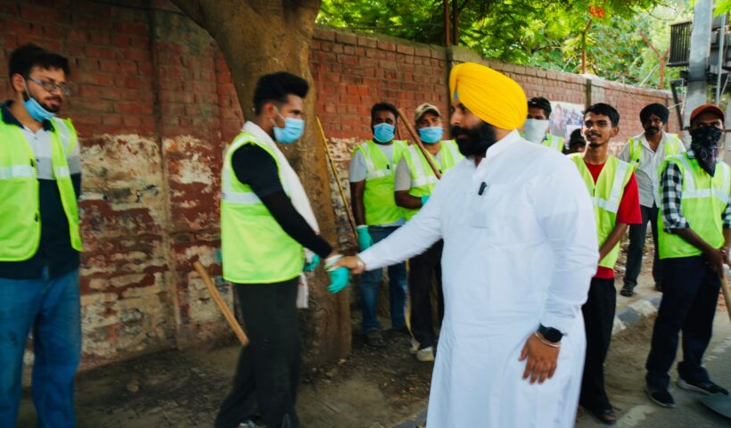 Marking a paradigm shift in Punjab’s urban sanitation & cleaning initiative, Punjab Local Government Minister