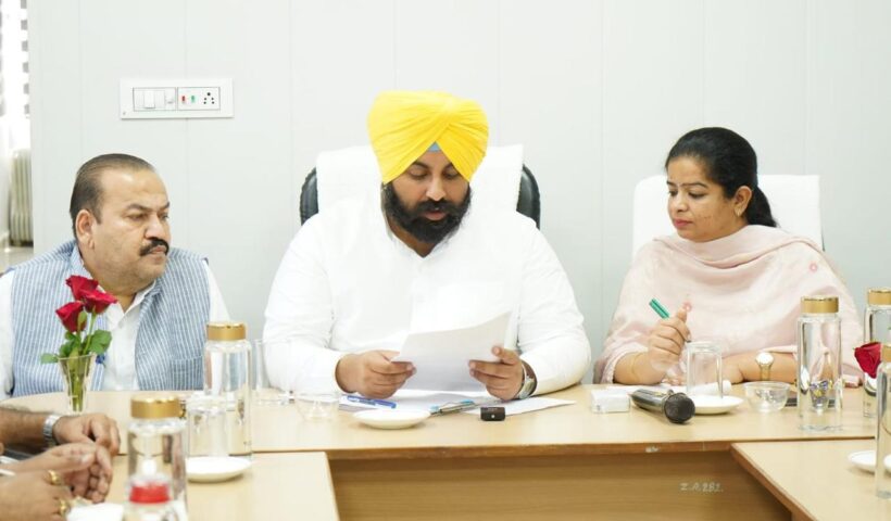 पंजाब के स्थानीय निकाय मंत्री  हरजोत सिंह बैंस ने लुधियाना शहर को "मैनहोल और गड्ढा मुक्त" बनाने के लिए 30 जून की समय