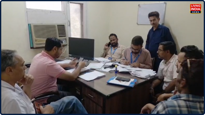 ਪੰਜਾਬ ਸਰਕਾਰ ਅਤੇ ਚੋਣ ਕਮਿਸ਼ਨ ਵੱਲੋਂ ਵੋਟਰ ਸੂਚੀਆਂ ਦੀ ਸੁਧਾਈ (SIR) ਦੀ ਪ੍ਰਕਿਰਿਆ ਨੂੰ ਵਧੇਰੇ ਸੁਖਾਲਾ ਬਣਾਉਣ ਲਈ ਵਿਸ਼ੇਸ਼ ਉਪਰਾਲੇ ਕੀਤੇ ਜਾ ਰਹੇ ਹਨ।