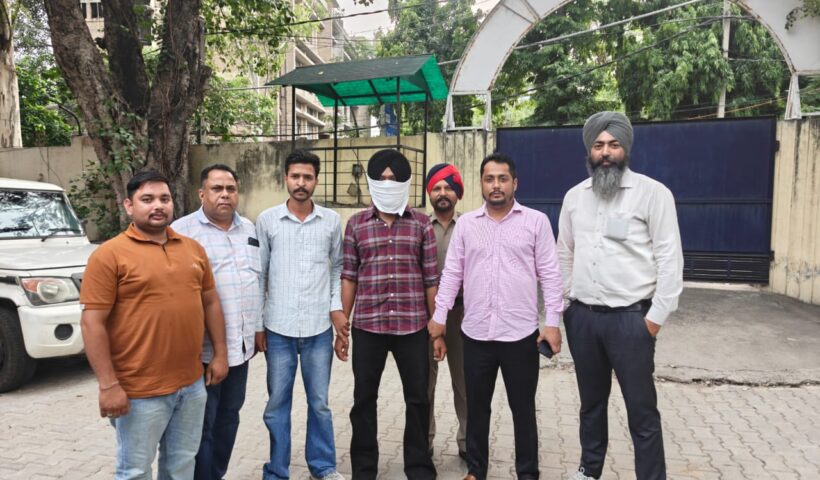 The Punjab Vigilance Bureau (VB) during its ongoing drive against corruption in the state, has apprehended Ravneet Singh