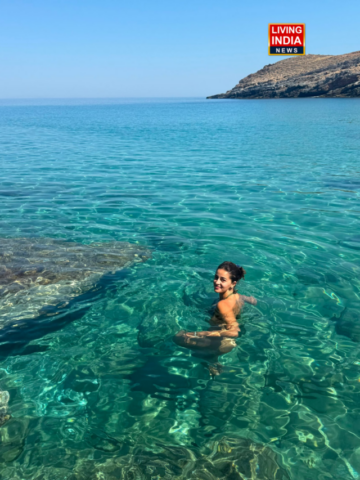 Ananya PandeyGreece (1)