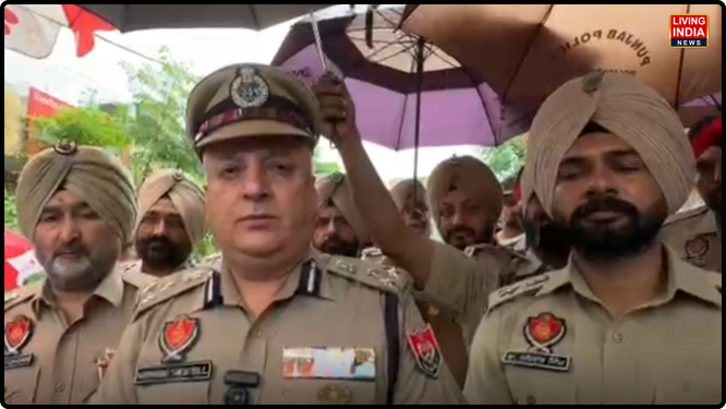 ਬਟਾਲਾ ਦੀ ਅਰਬਨ ਸਟੇਟ ਪੁਲਿਸ ਚੌਂਕੀ 'ਤੇ ਬੀਤੇ ਦਿਨੀਂ ਹੋਏ ਗ੍ਰੇਨੇਡ ਹਮਲੇ ਦੇ ਮਾਮਲੇ ਵਿੱਚ ਪੁਲਿਸ ਨੇ ਵੱਡੀ ਕਾਰਵਾਈ ਕਰਦਿਆਂ ਦੋ ਨਾਬਾਲਗ ਮੁਲਜ਼ਮਾਂ