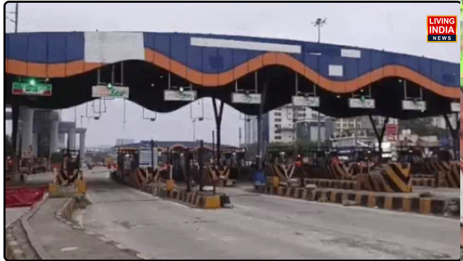 फरीदाबाद Bike crashes into a railing at Sarai Toll in Faridabad; both riders killed; accident captured on CCTV.