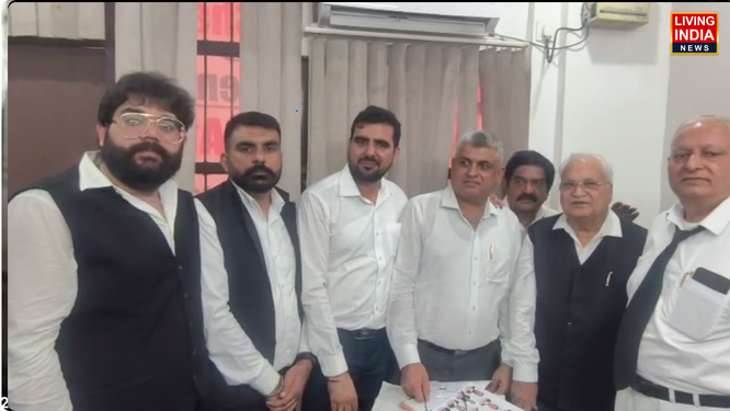 फरीदाबादFaridabad Bar Association elections to be held on September 11; General Secretary candidate Sanjeev Attri appeals to lawyers for support.