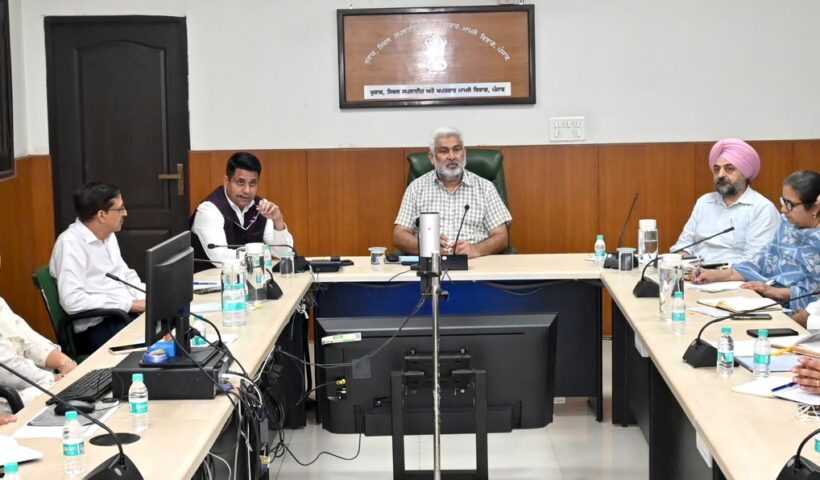 Rs. 800 Crore credited into accounts of over 19000 farmers: Lal Chand Kataruchak